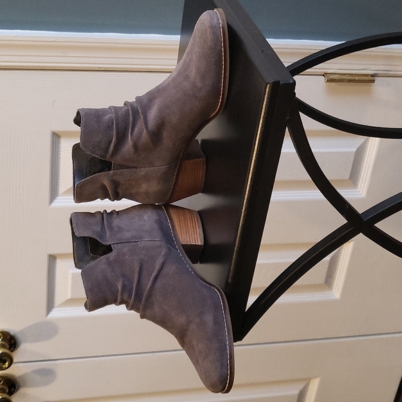 Booties - Picture 6 of 9